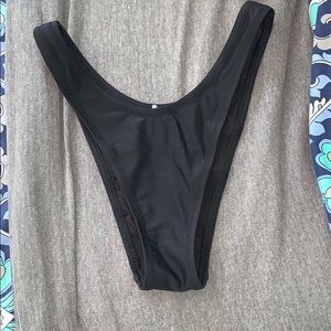 High cut cheekie bikini bottoms